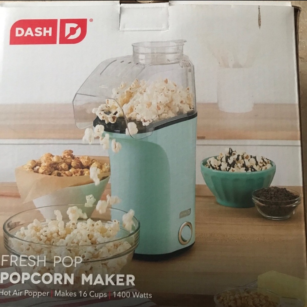 Dash Fresh Pop Popcorn Maker in Mint
